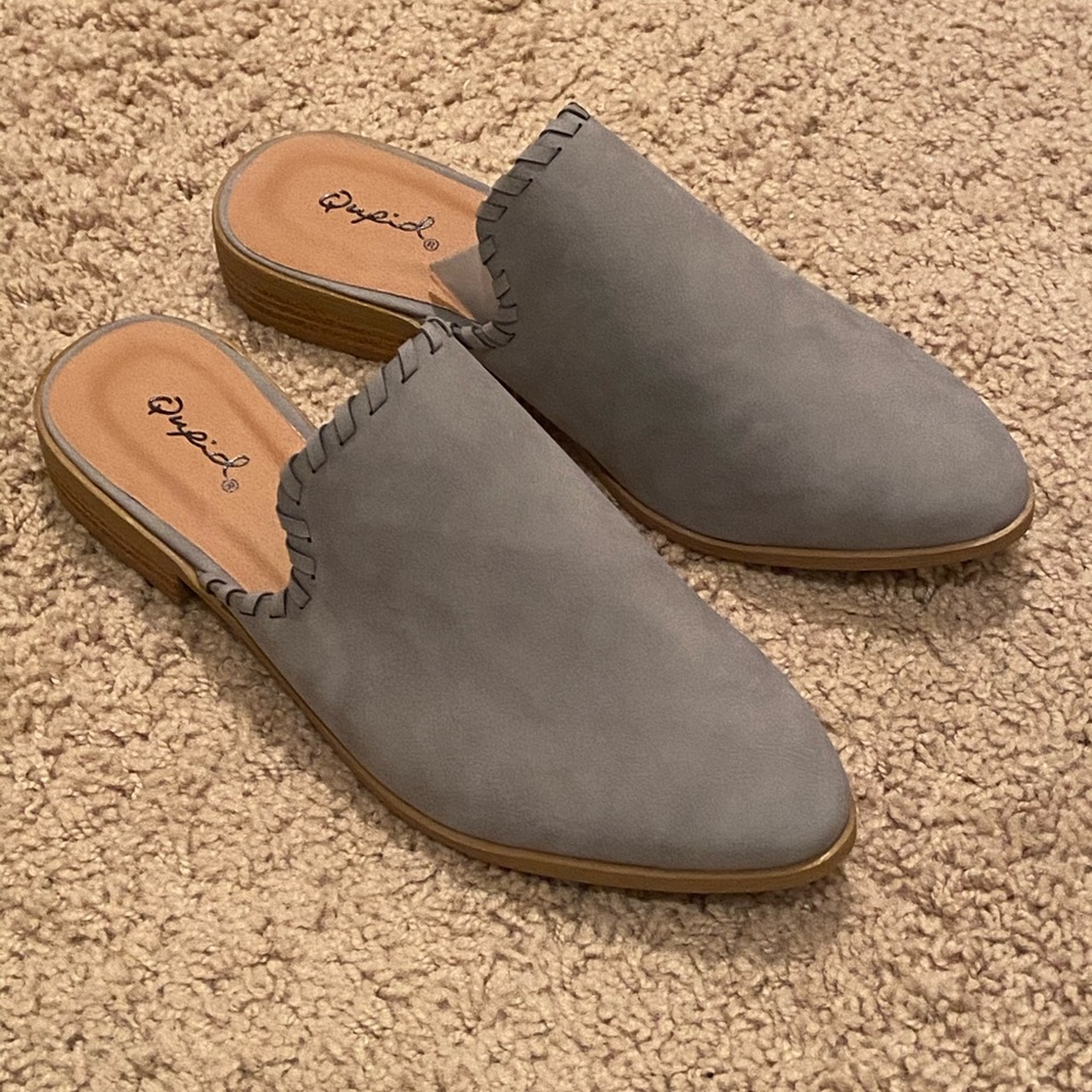Women’s - New Oupid grey mule shoes size 6.5